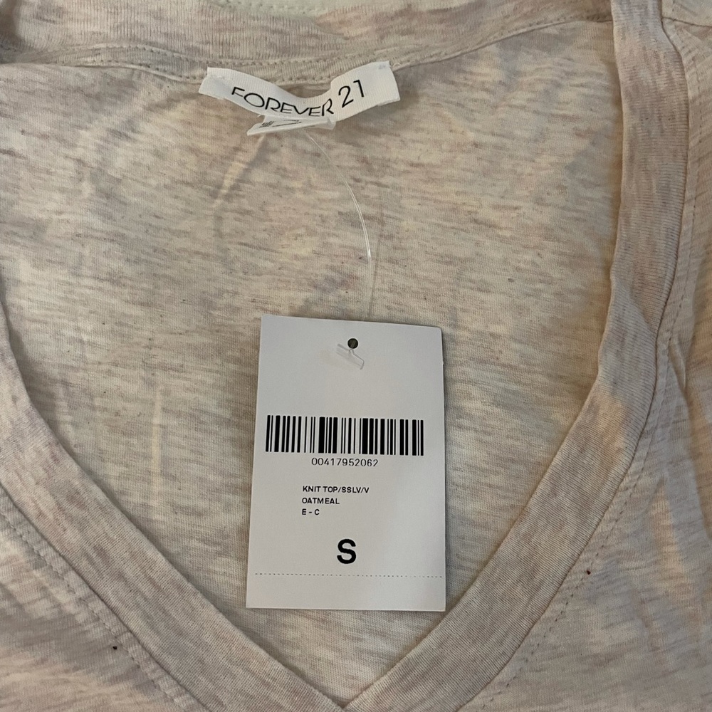 Tan v neck tshirt - Picture 2 of 2